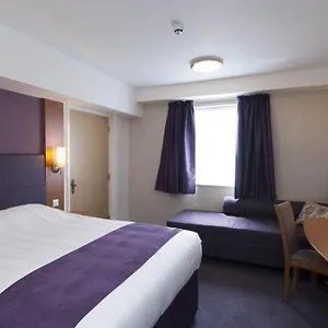 Premier - Xscape, M62, Jct 32 3* Castleford
